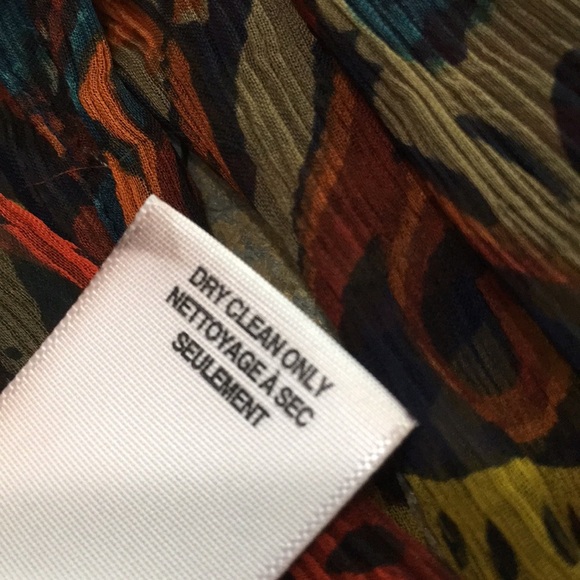 Lucky brand sheer multi colored pattern long sleeve button down blouse. Size Sm - Picture 8 of 9